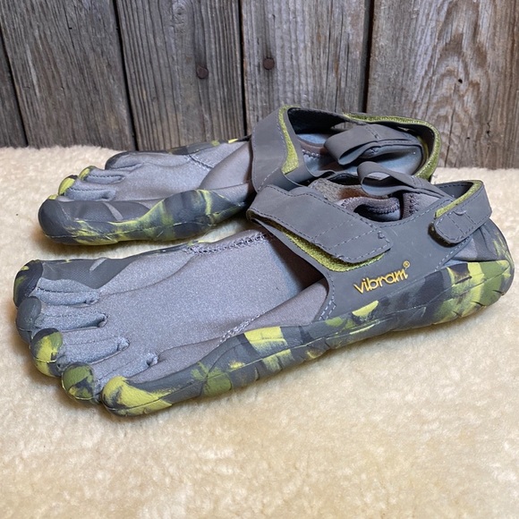 Vibram W135 womens KSO Fivefingers running shoes - Picture 3 of 6